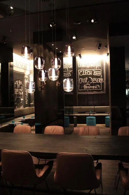 Hotel Motel One Prague-Florentinum