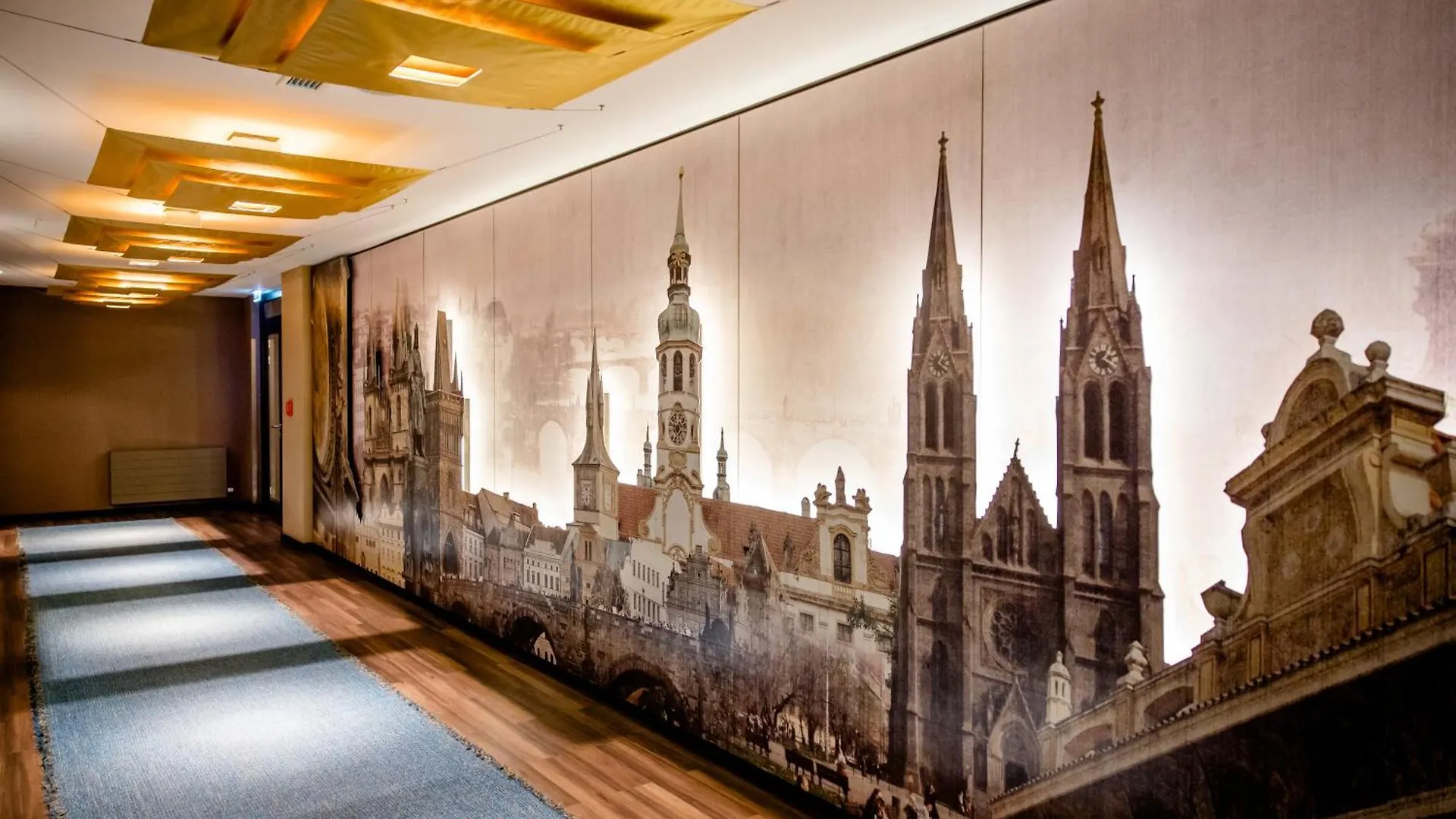 Hotel Motel One Prague-Florentinum
