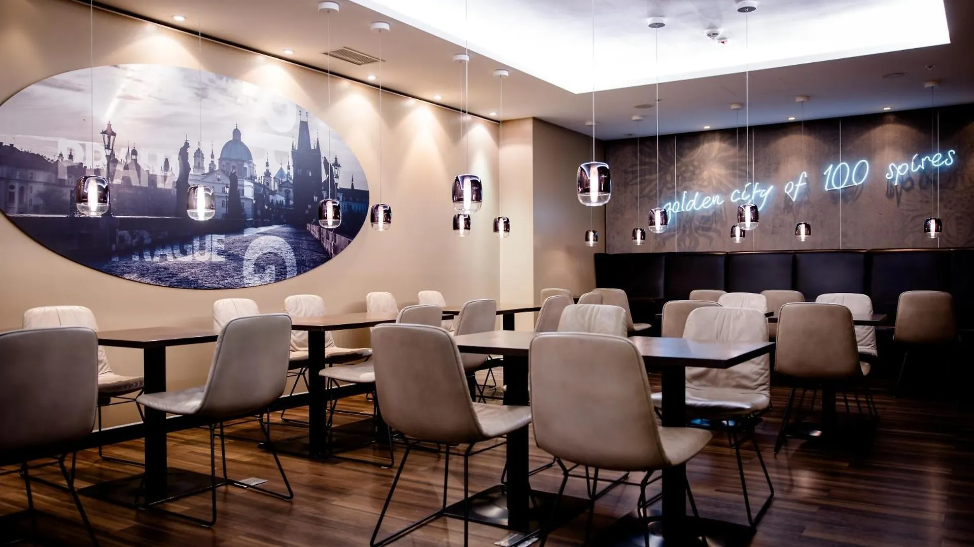 Motel One Prague-Florentinum