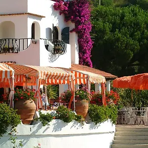 **** Aparthotel Cala Di Mola Italia
